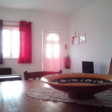 Appartement Charming 2-bed In Olhos De Agua Albufeira