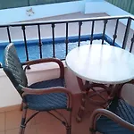 Charming 2-bed In Olhos De Agua Lejlighed *