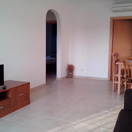 Apartamento Charming 2-bed In Olhos De Agua *