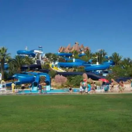 Apartment Charming 2-bed In Olhos De Agua