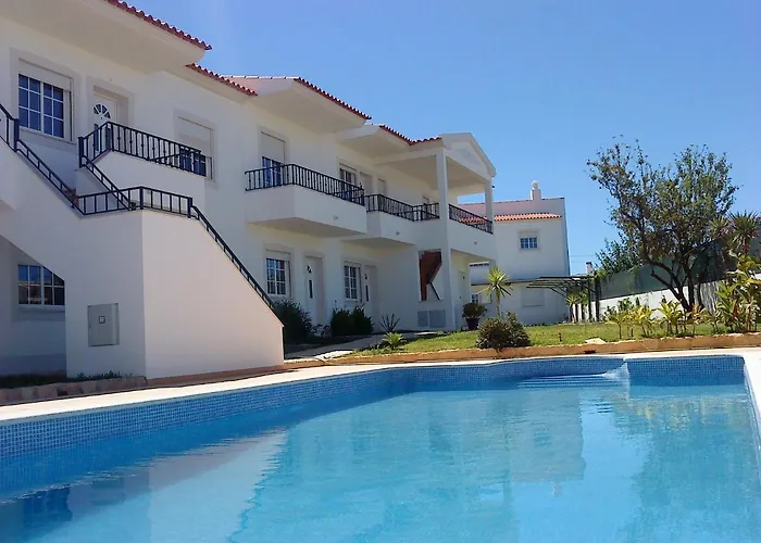 Apartment Charming 2-bed In Olhos De Agua Albufeira
