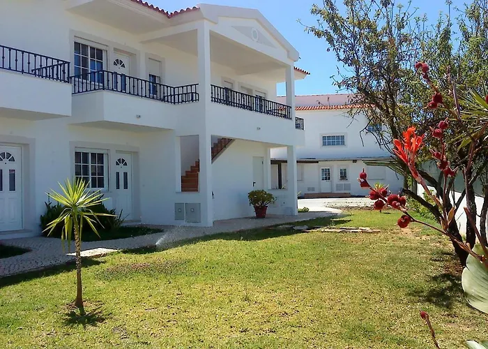 Apartment Charming 2-bed In Olhos De Agua *