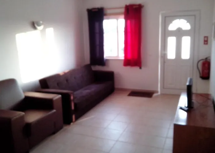 Charming 2-bed In Olhos De Agua