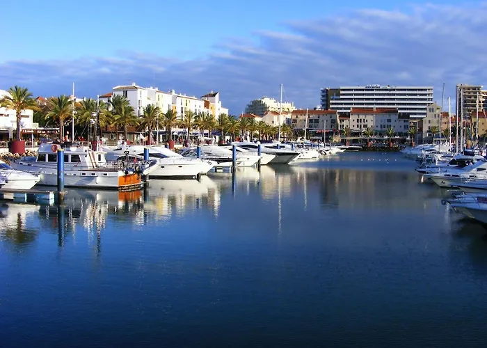 Charming 2-bed In Olhos De Agua *